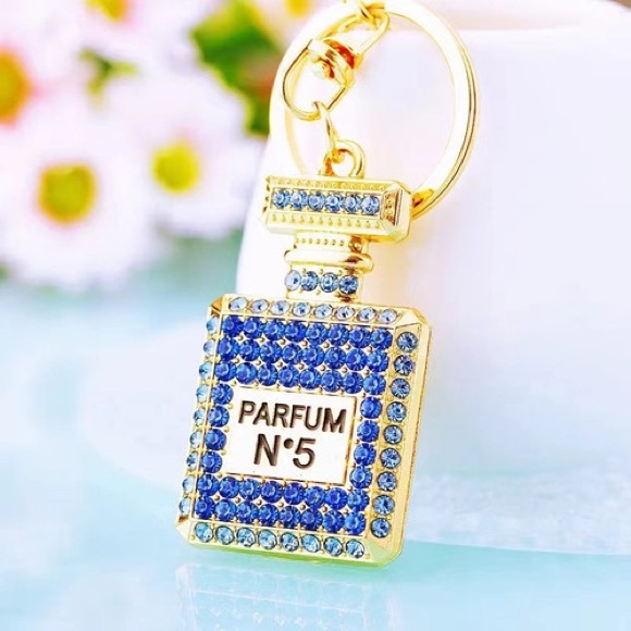 Parfum No. 5 Keychain or bag clip with blue rhinestones on silver chain NEW - Picture 4 of 5